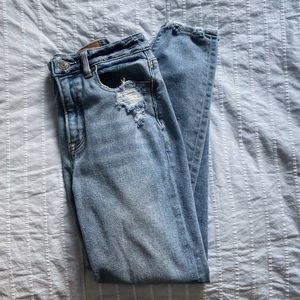 American Eagle Stretch Mom Jean